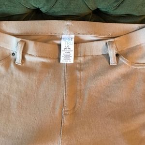 Time tru stretch Capri pants